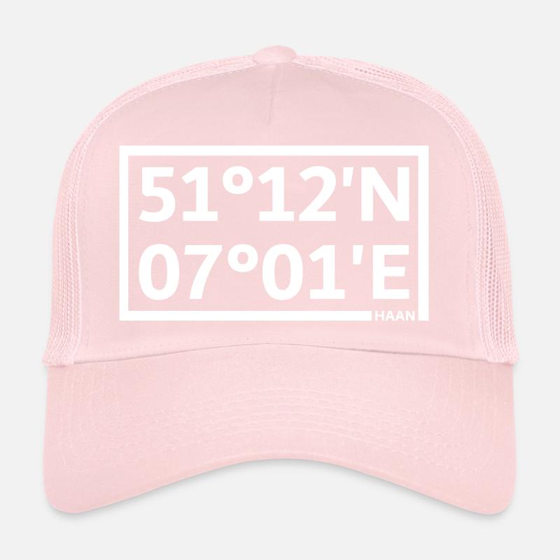 Haan coordinates Trucker Cap