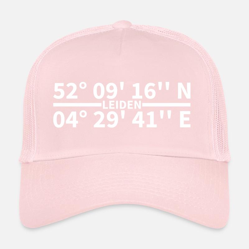 Leiden coordinates Trucker Cap