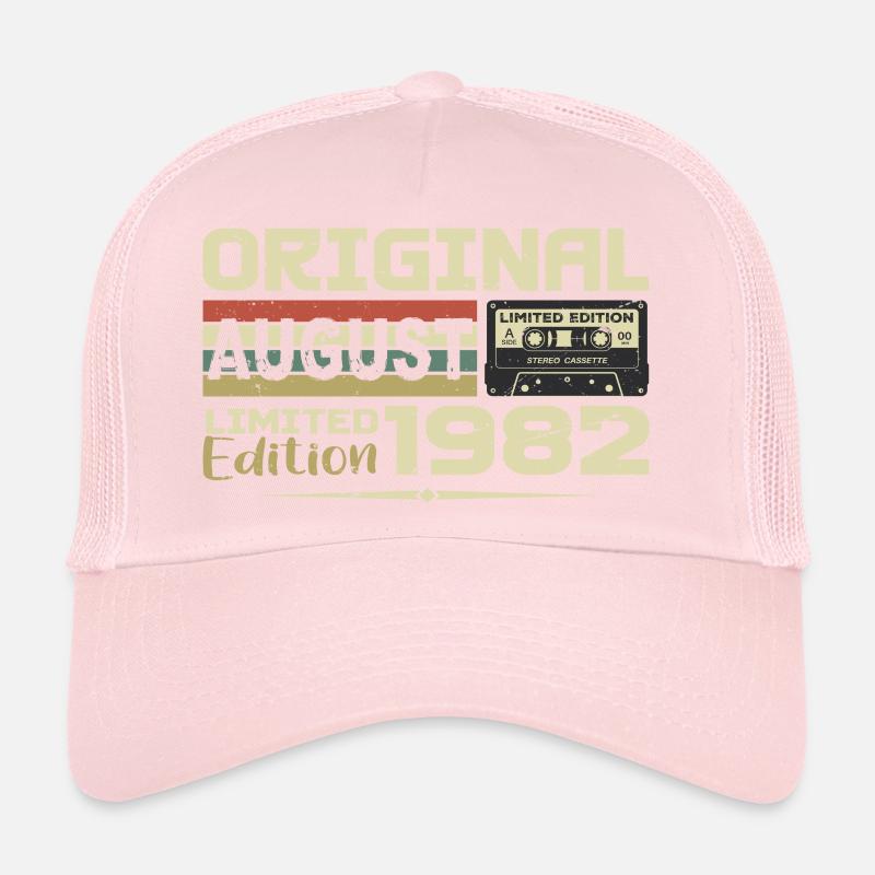 Août 1982 - Né en Août 1982 Construit en Août 1982 Casquette trucker 