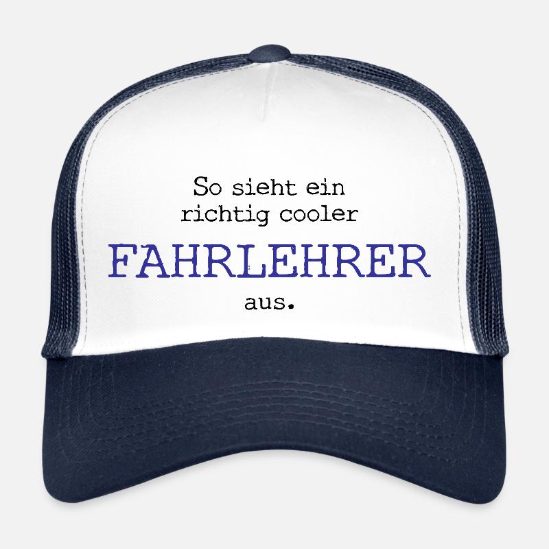So sieht ein richtig cooler Fahrlehrer aus. Trucker Cap