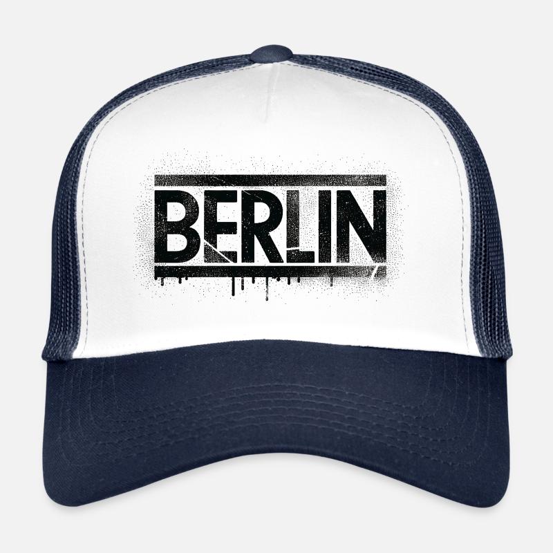 Berlin Grunge Design Alexanderplatz Berlin Bear Trucker Cap