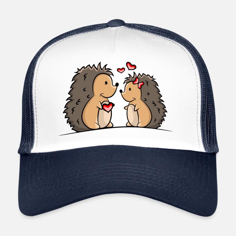 Igel Paar mit Herzen und Geschenk Trucker Cap