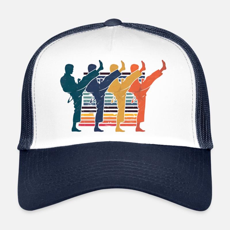 Karate - Retro Kämpfer Geschenk Trucker Cap