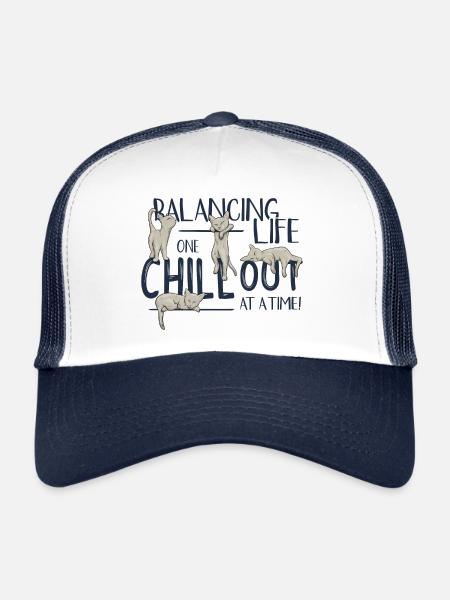 Équilibrer la vie, un chill out à la fois ! Félin - Casquette trucker  - blanc/marine - Devant