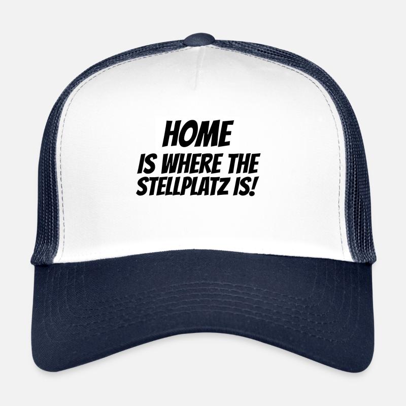 home is where the stellplatz is rentner camper - Trucker Cap - Weiß/Navy