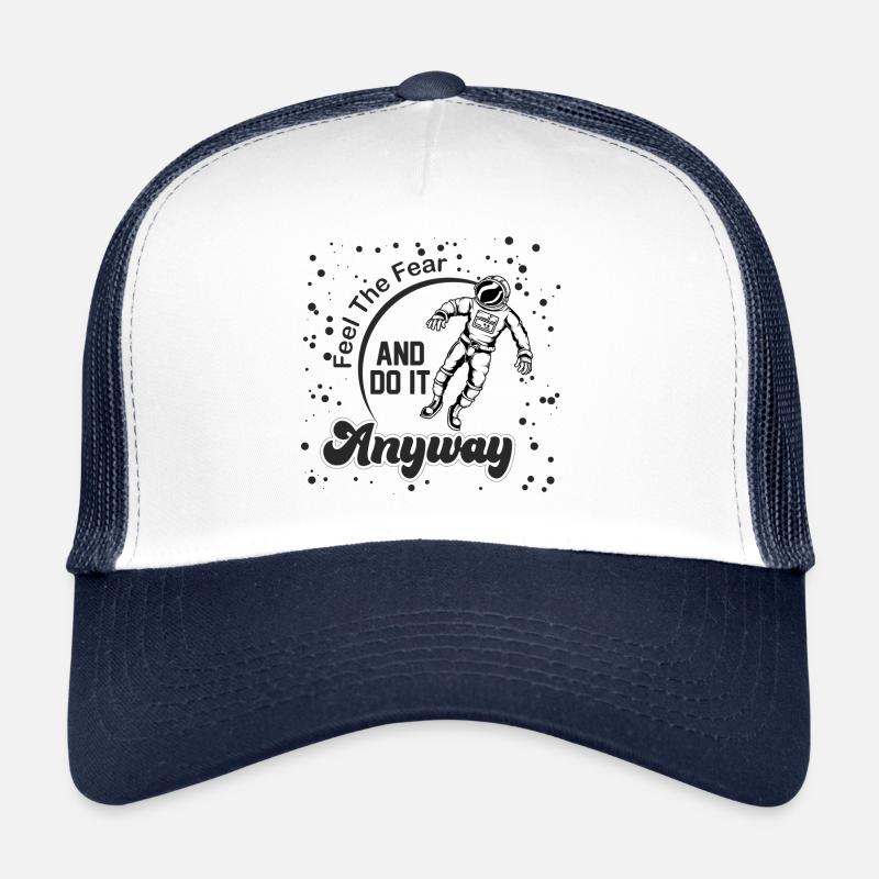 Motivierendes Astronauten Spruch Design - Trucker Cap - Weiß/Navy