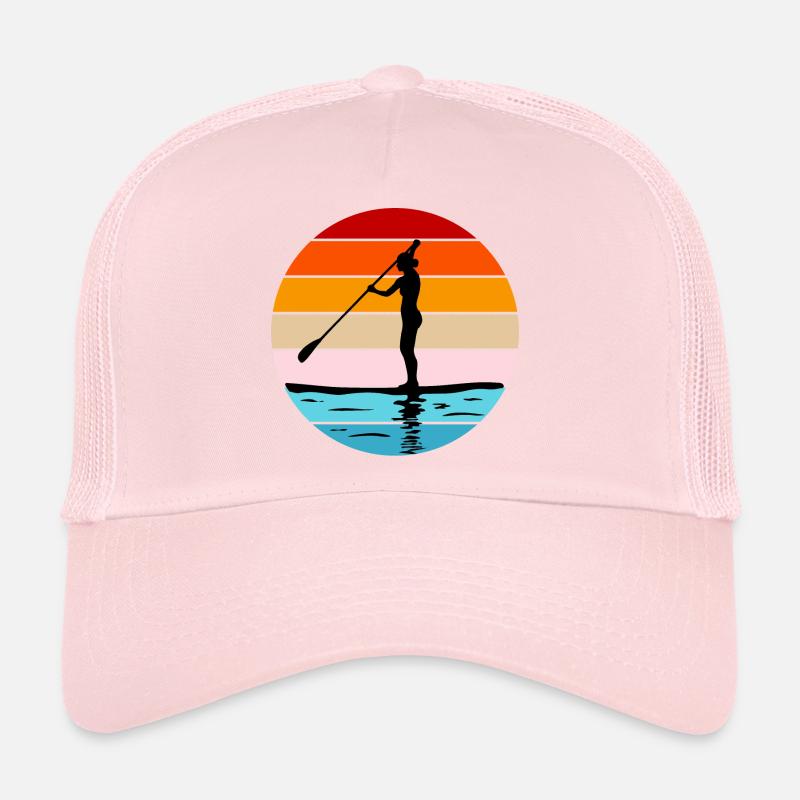 Femme debout pagayant Casquette trucker 