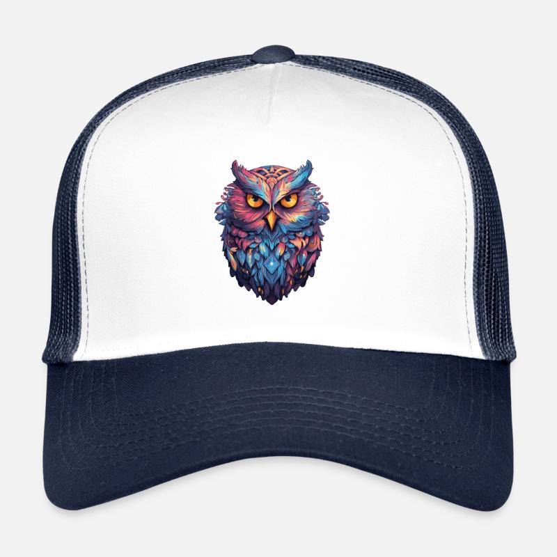 Leuchtendes Nocturne: Holographische Eulenpracht Trucker Cap