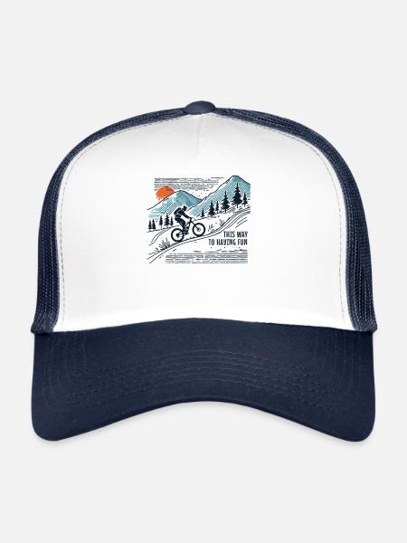 Aventure à vélo en montagne : cette façon de s’amuser - Casquette trucker  - blanc/marine - Devant
