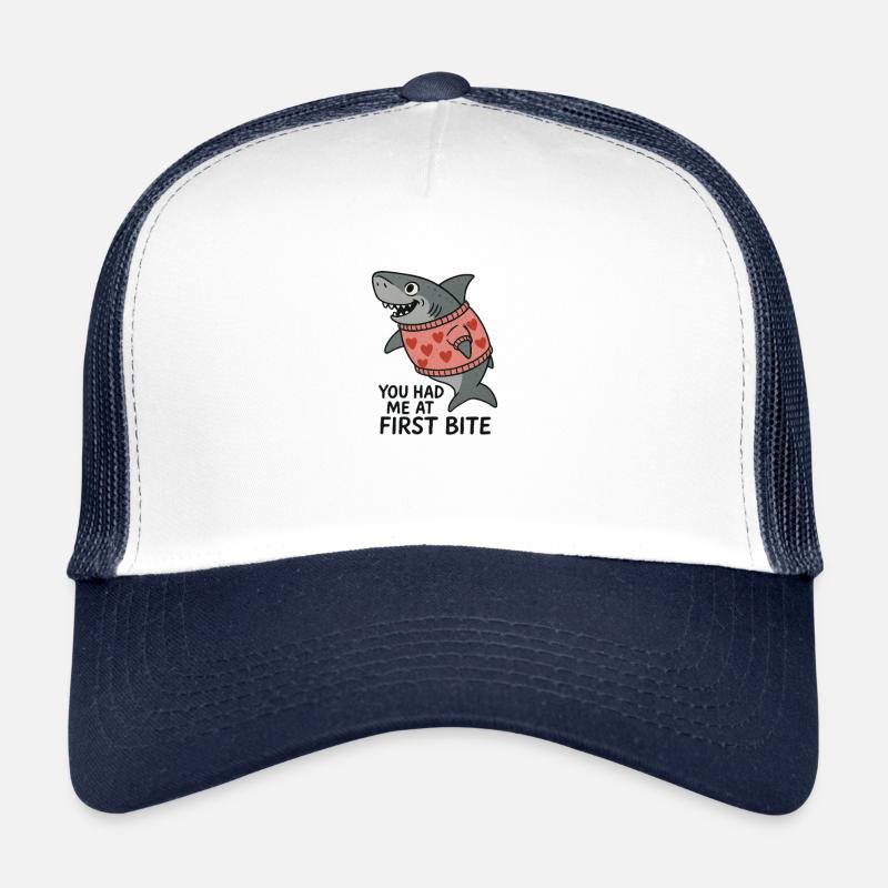 Requin qui rit avec pull en forme de cœur – Vous m’avez eu à Casquette trucker 
