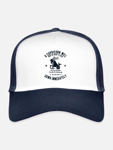 Capricorn - Steinbock Sternzeichen, - Trucker Cap - Weiß/Navy - Vorne