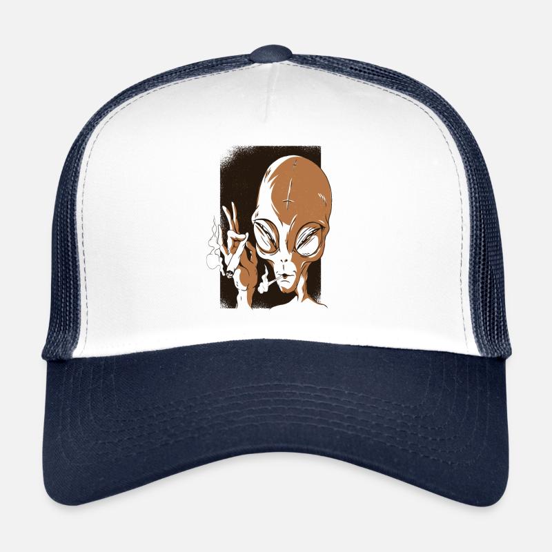 COOL ALIEN SMOKING Trucker Cap