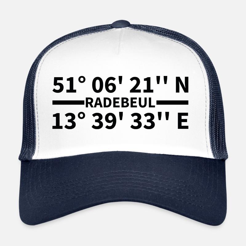 Radebeul Koordinaten - Trucker Cap - Weiß/Navy