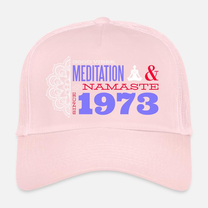 Méditer depuis 1973 - 52 ans de tranquillité Casquette trucker 