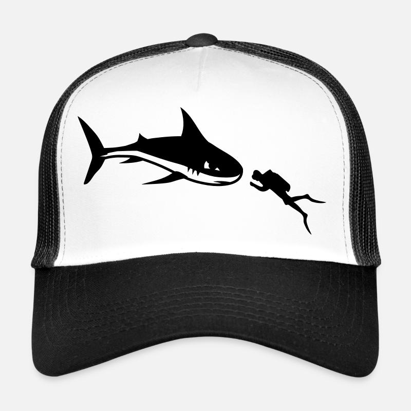Un requin et un plongeur Casquette trucker 