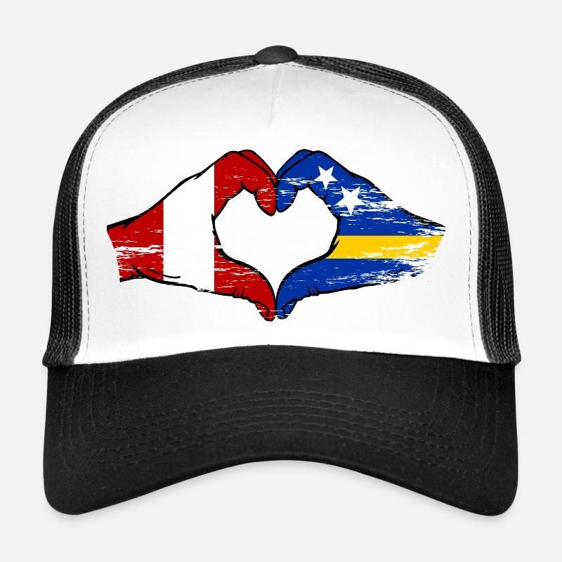 Mains du drapeau du Pérou de Curaçao en forme de cœur utilisées Casquette trucker 