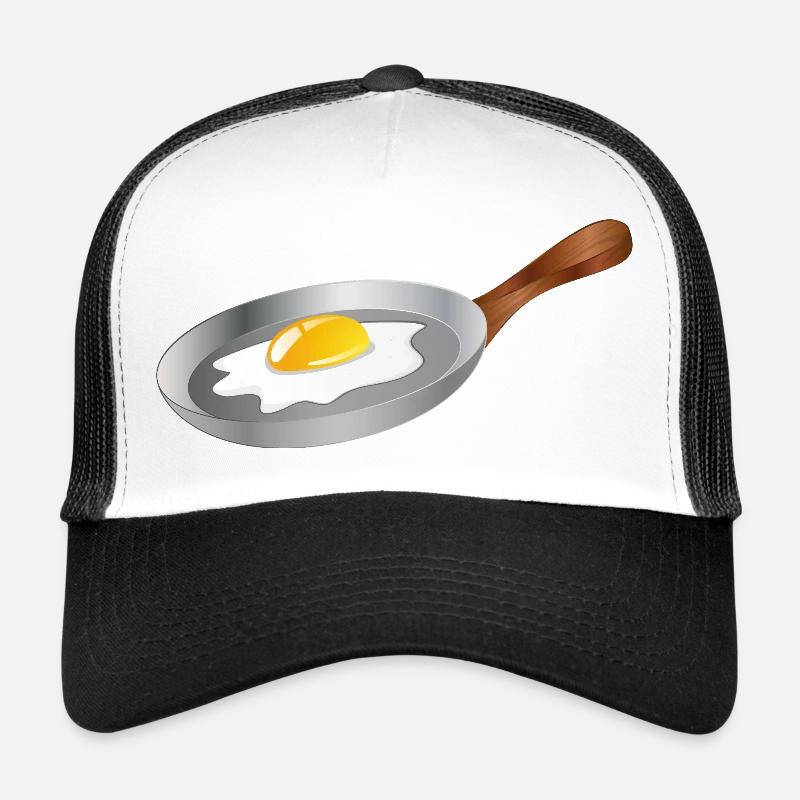 Fried egg in a pan – breakfast with retro charm Trucker Cap