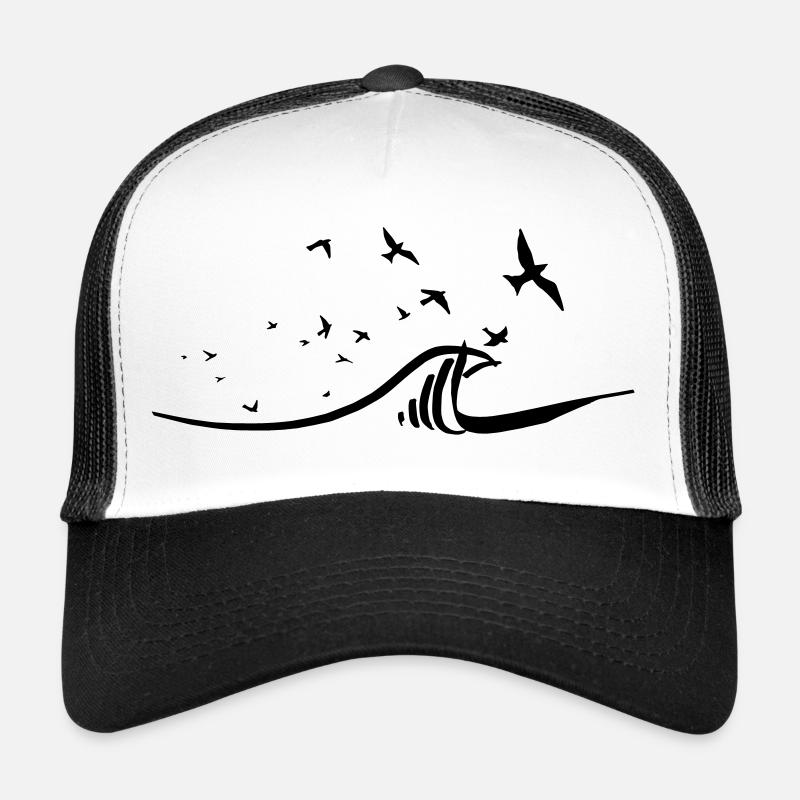 Flug von Möwen über den Wellen - Trucker Cap - Weiß/Schwarz