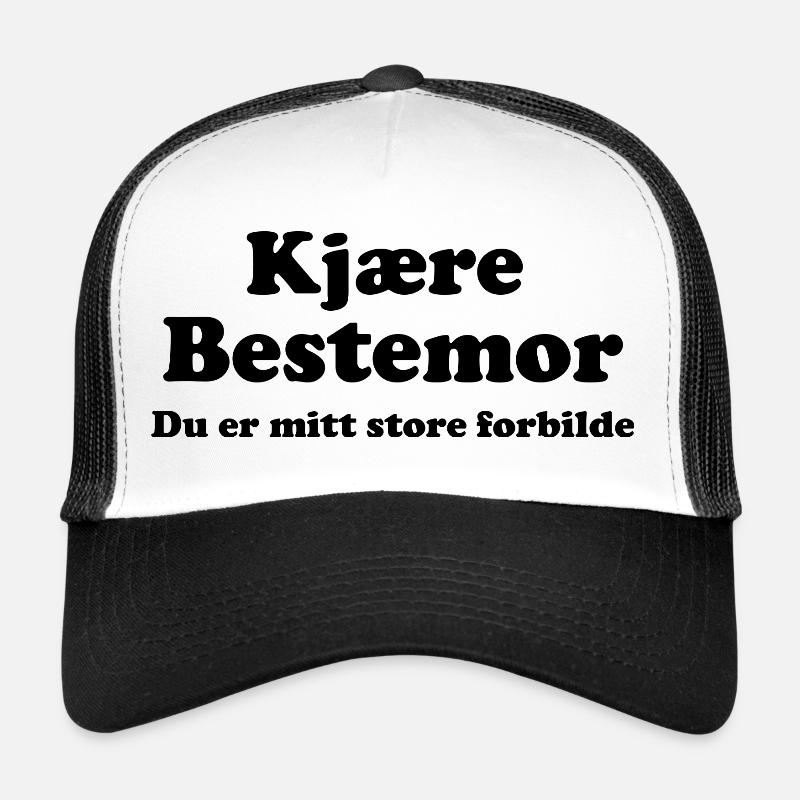 Liebe Oma Trucker Cap