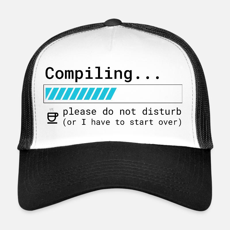 Lustiges Programmierer T-Shirt - Compiling Please  - Trucker Cap - Weiß/Schwarz