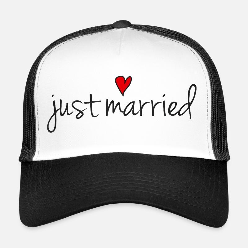 Red Heart Animated Wedding Tilt Design Trucker Cap