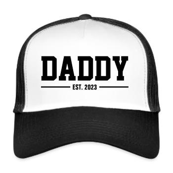 DADDY EST. 2023 - VATER WERDEN - NACHWUCHS - BABY - Trucker Cap - Weiß/Schwarz - Vorne