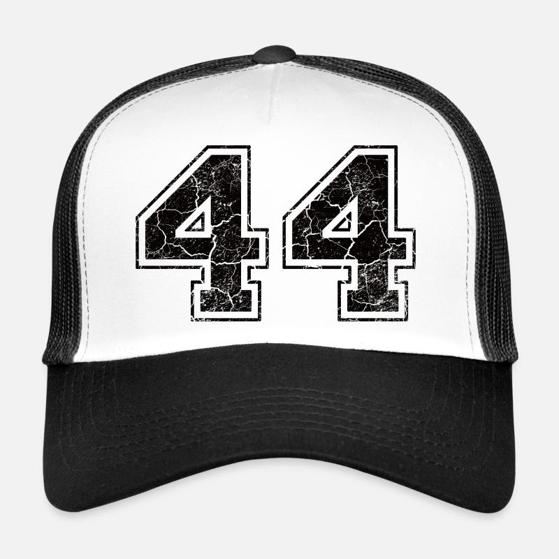 Numéro 44 avec le regard affligé Casquette trucker 
