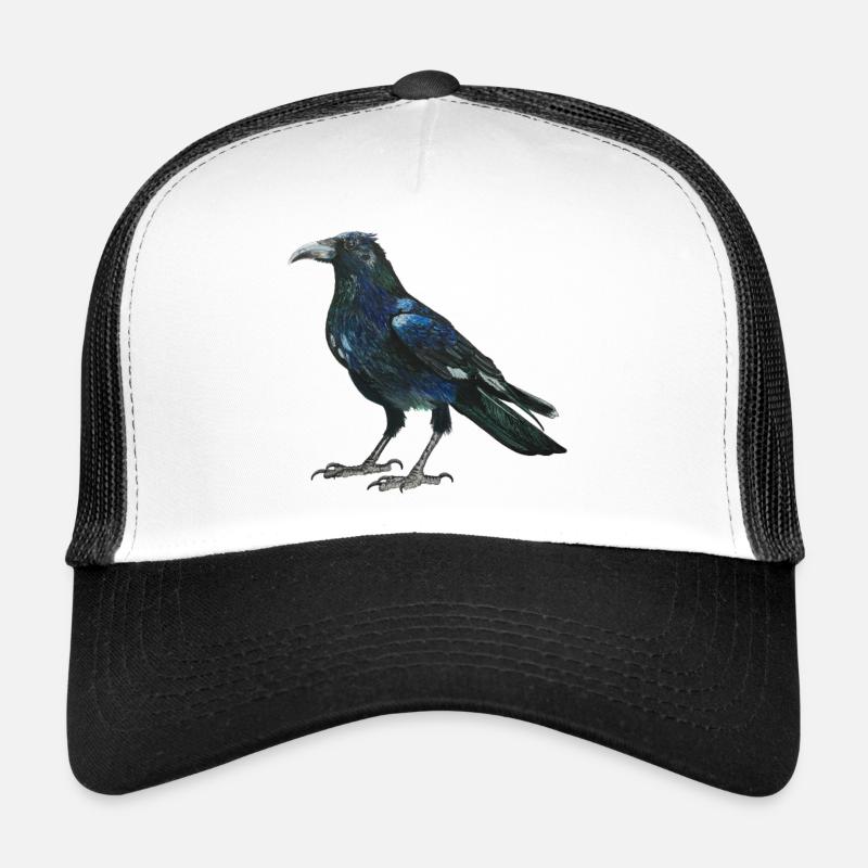 Raven crow with slightly bluish green feathers Trucker Cap