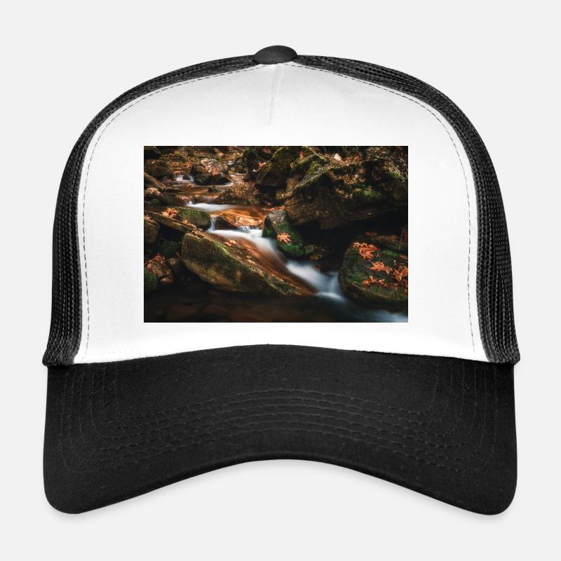 Herbstfarben in den Blättern des Flusses - Trucker Cap - Weiß/Schwarz