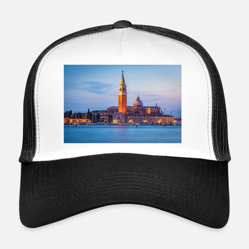 San Giorgio Maggiore am Abend Trucker Cap