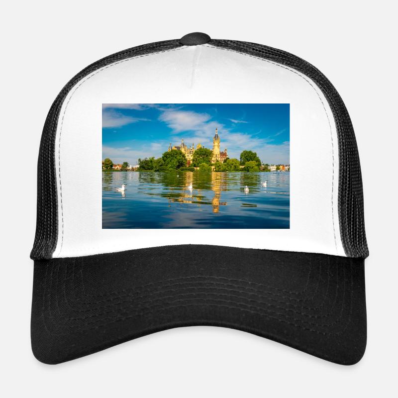 Le château de Schwerin en été Casquette trucker 