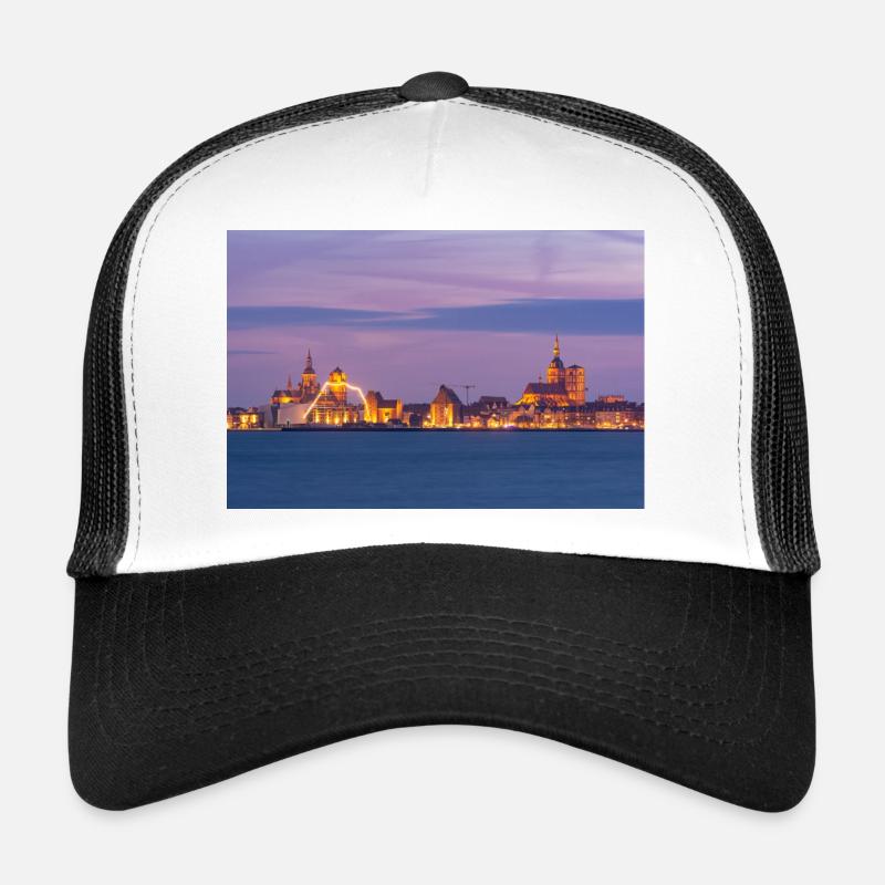 Stralsund in the evening Trucker Cap