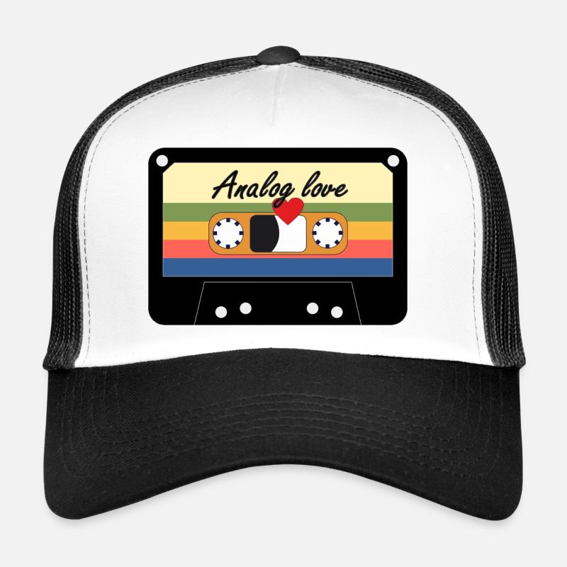 Analog Love Retro Kassette Trucker Cap
