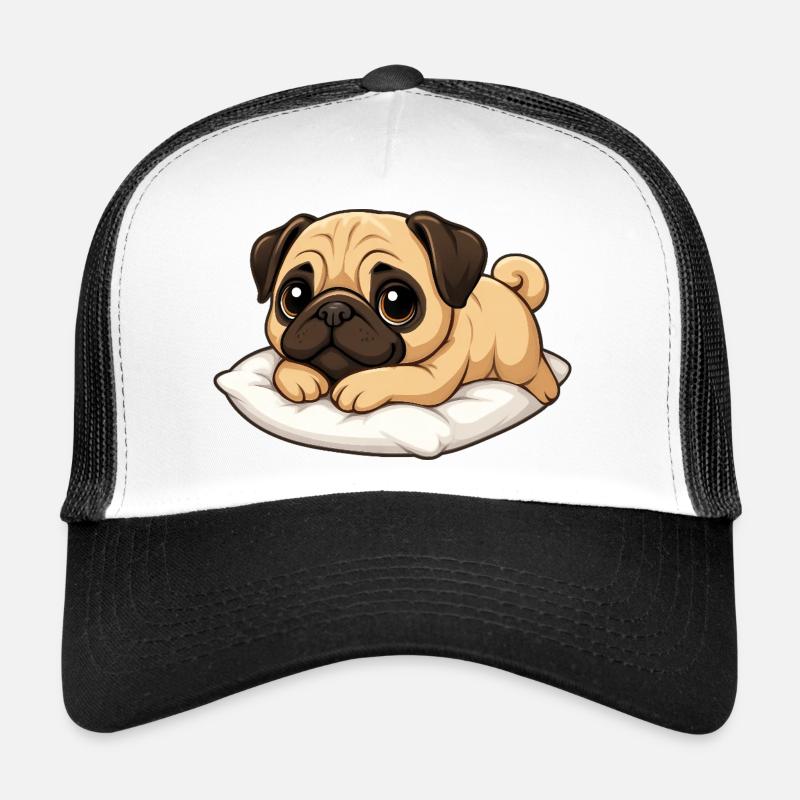 Süßer Mops liegt entspannt Cartoon Trucker Cap