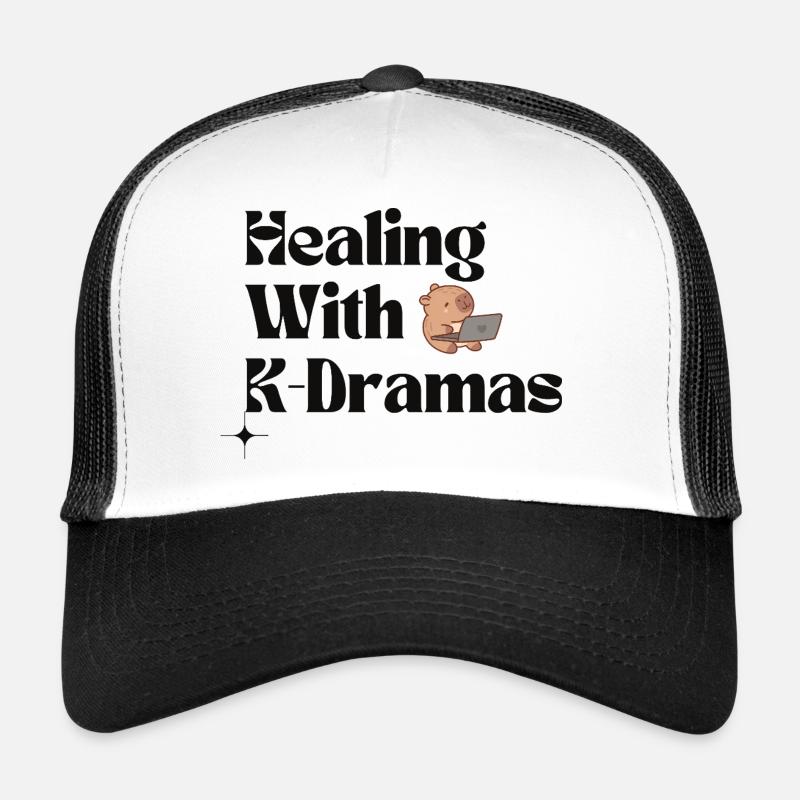 Healing With K-Dramas | Cute Bear Cozy Korean - Trucker Cap - white/black