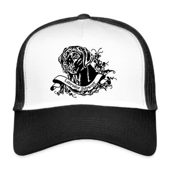 Labrador Retriever an Retro Banner - Trucker Cap - Weiß/Schwarz - Vorne