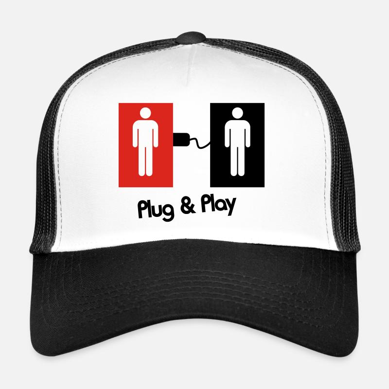 Plug & Play Gay Love ! Trucker Cap