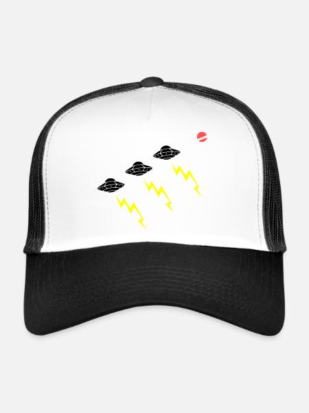 UFO Invasion Lightning Attack Alien Vector - Trucker Cap - white/black - Front