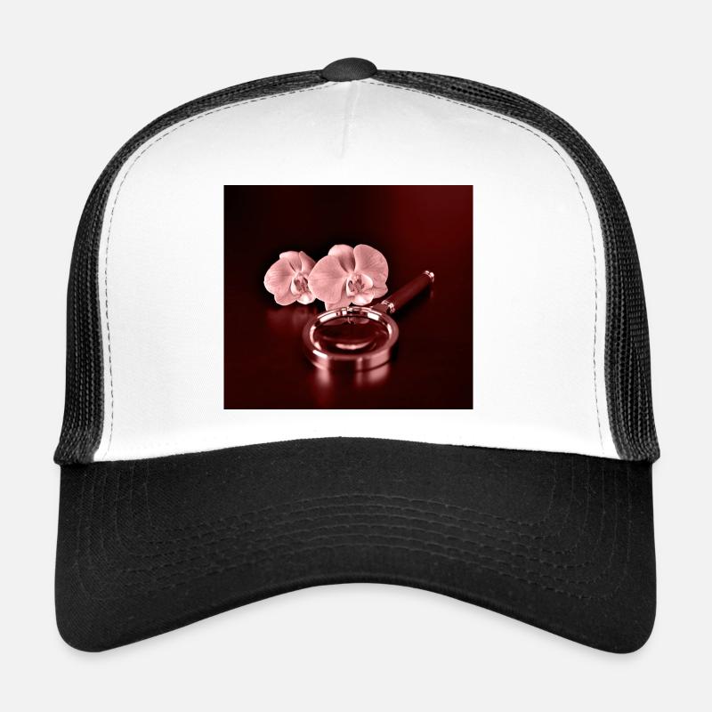 Orchideenblüten und Lupe Trucker Cap