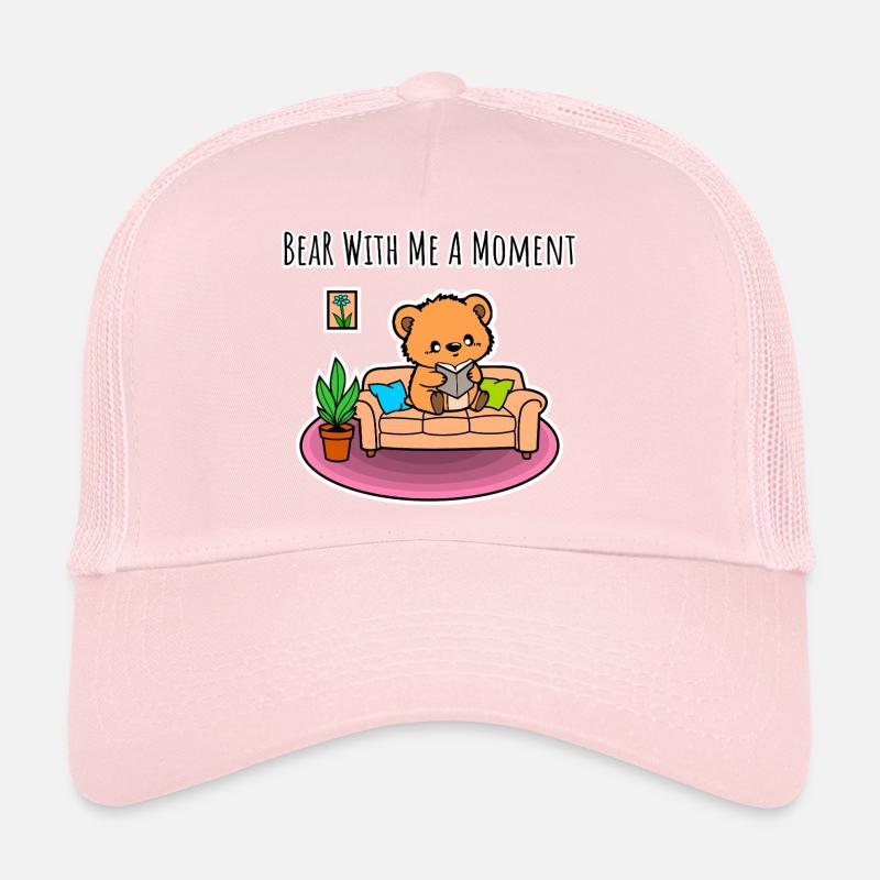 Bear With Me a Moment! Der kleine Bär liest gerade Trucker Cap