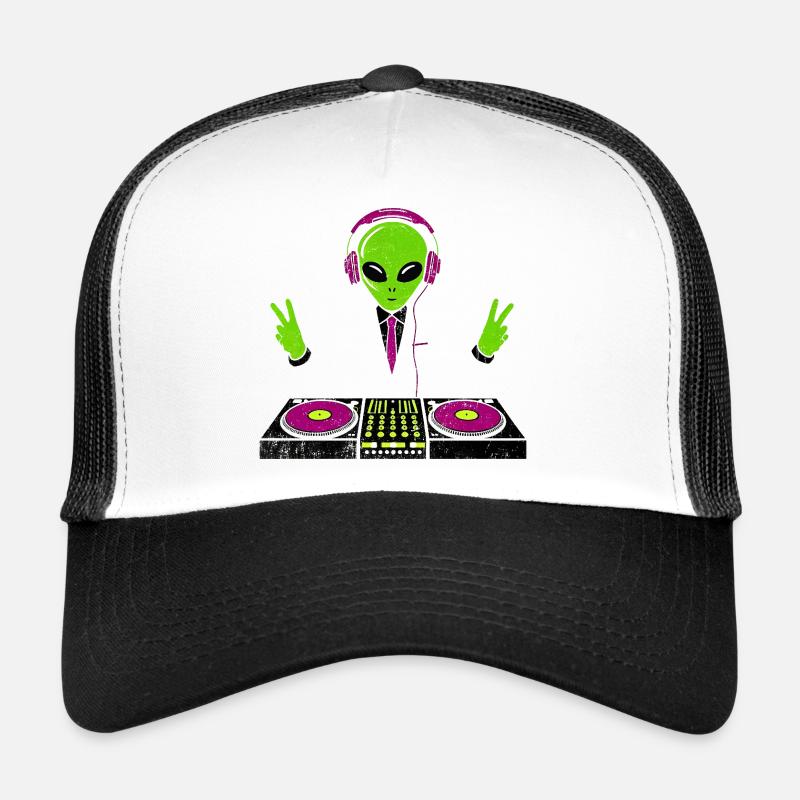 Außerirdischer DJ mit Neon-Kopfhörern Trucker Cap