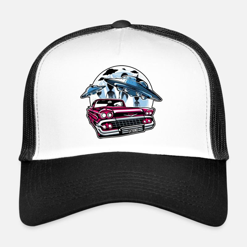 alien attack on earth - Trucker Cap - white/black