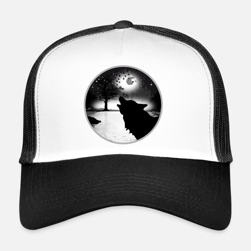 howling wolf at night at full moon Trucker Cap