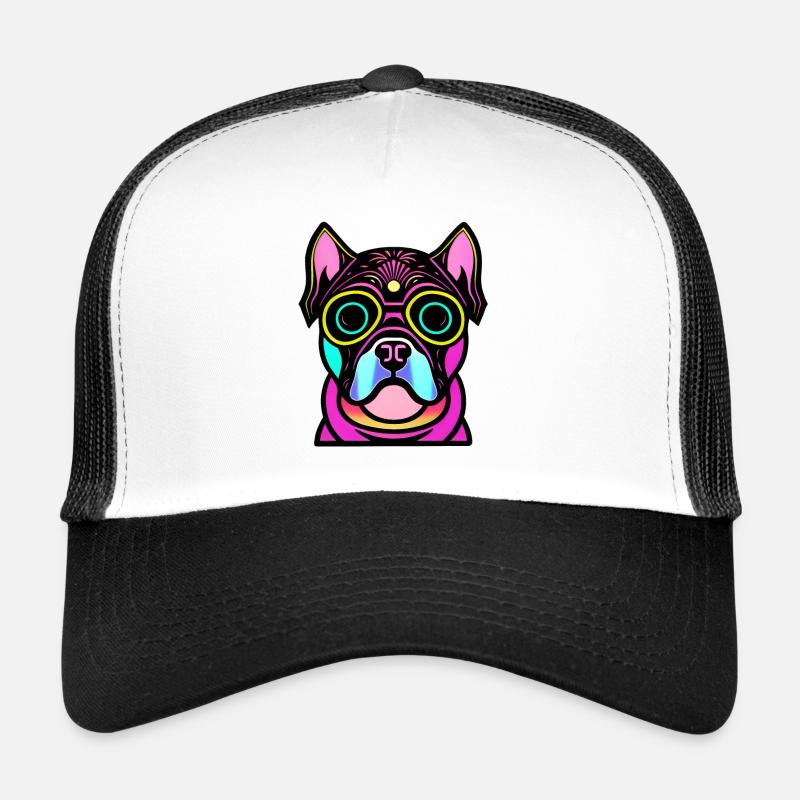 Chien heureux. Chiens heureux. Bouledogue Casquette trucker