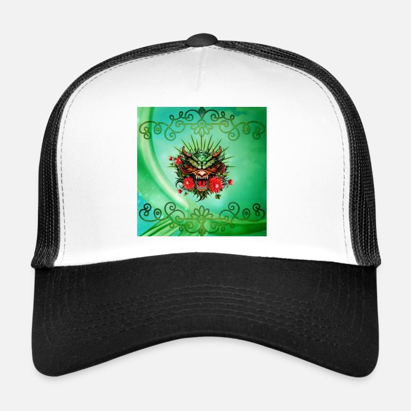 Merveilleuse tête de dragon colorée avec des fleurs. Casquette trucker 