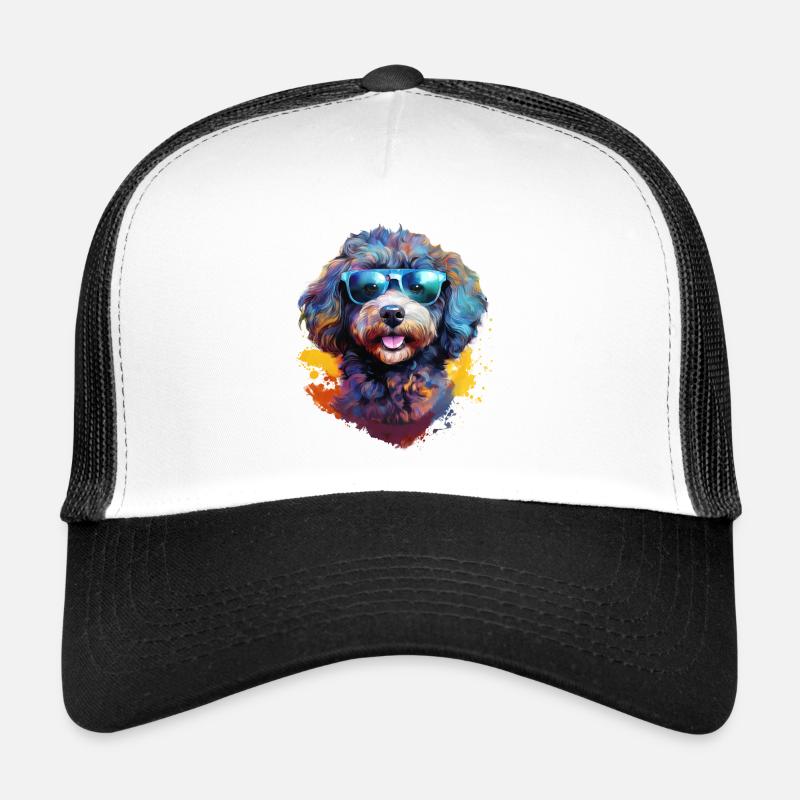 Petit caniche avec des lunettes de soleil Casquette trucker 