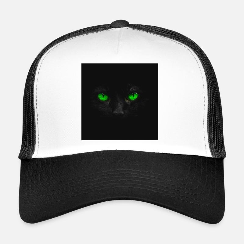 Des yeux verts dans l’obscurité Casquette trucker 