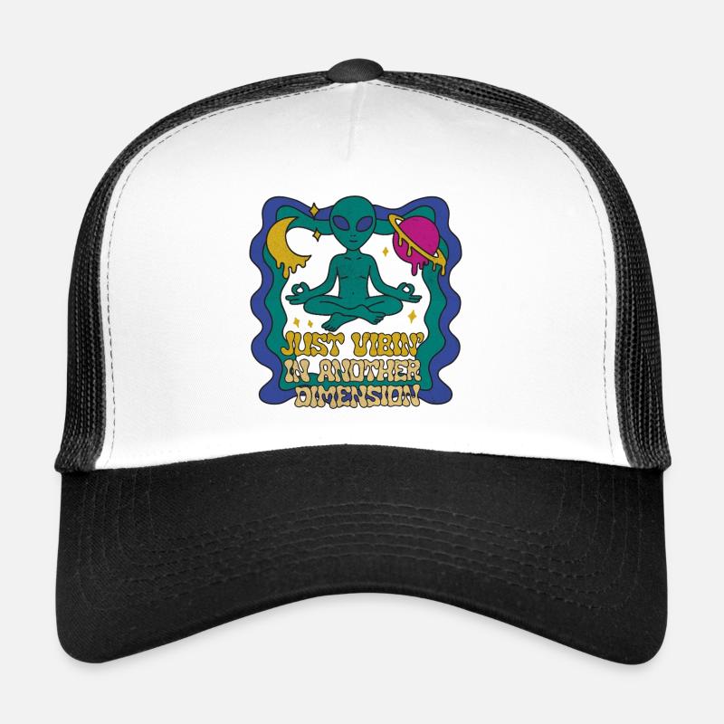 Un extraterrestre méditant dans un look rétro spatial Casquette trucker 