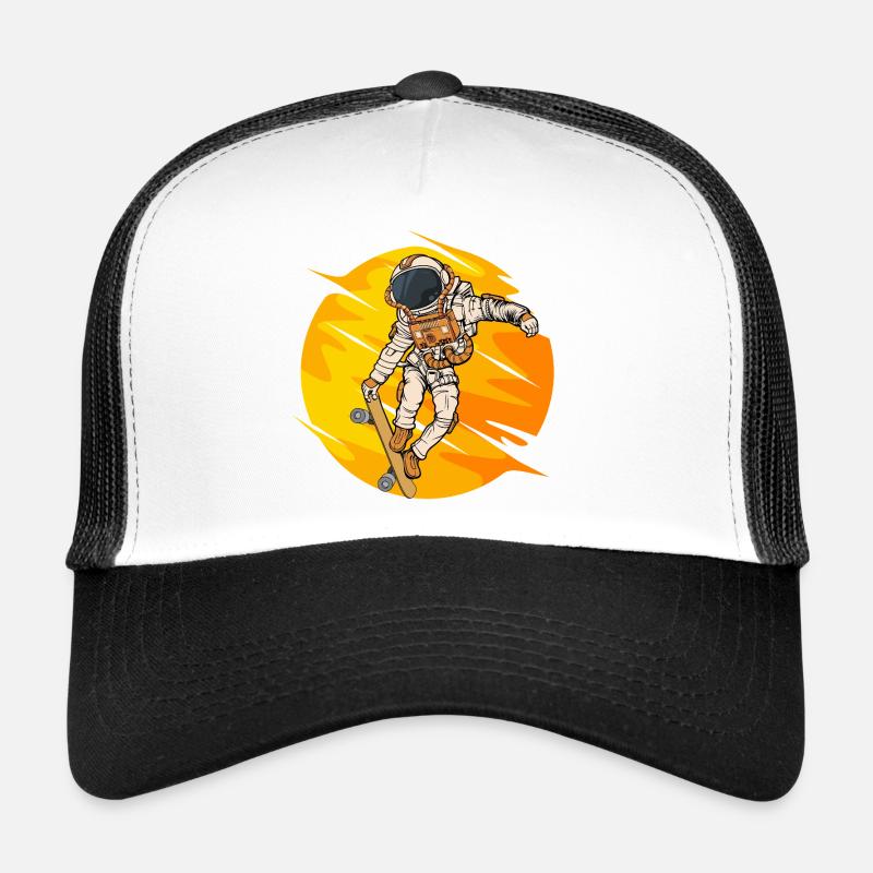 Astronaut Skateboard Jump - Trucker Cap - white/black