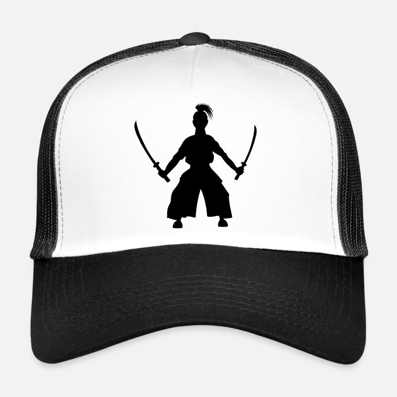 Samurai stehender japanischer Schwertkämpfer 2 Schwerter - Trucker Cap - Weiß/Schwarz